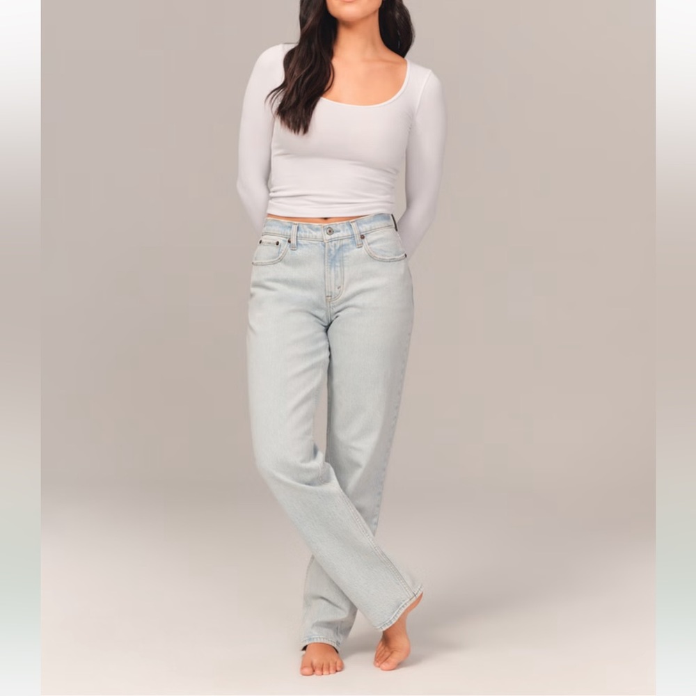 Curve love mid rise 90’s straight jean